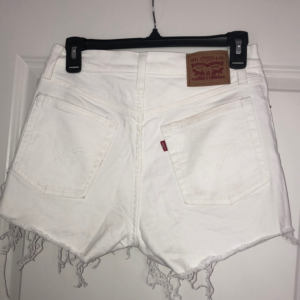 White Levi frayed denim shorts